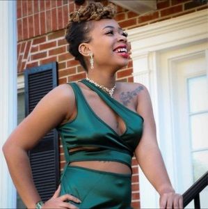 Meet your Posher, Rose